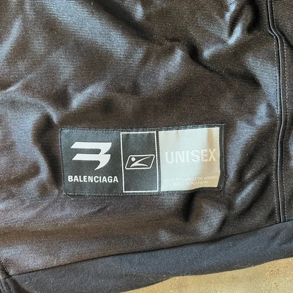 Authentic balenciaga oversized shirt - Picture 4 of 12